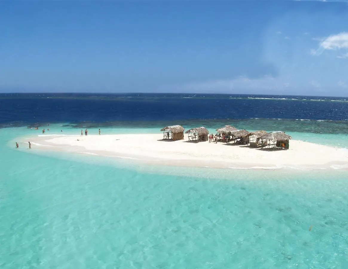 Hotel Sand Bay Punta Rucia